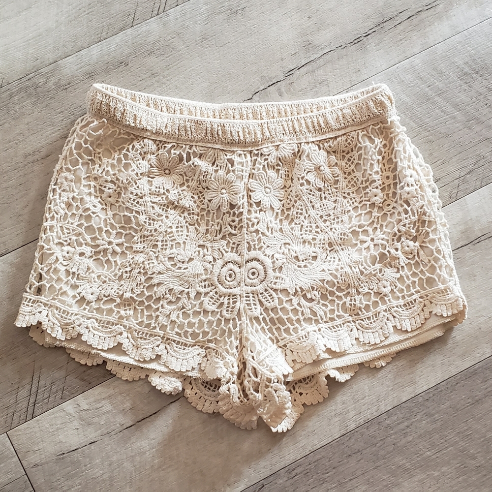 LA Hearts Lace Shorts